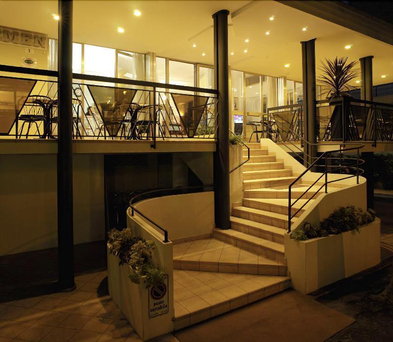 Hotel Bremen Ρίμινι Εξωτερικό φωτογραφία