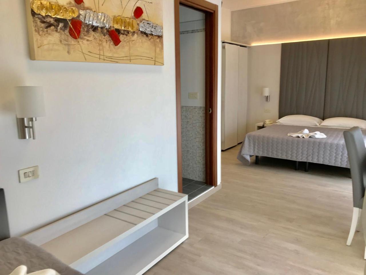 Hotel Bremen Ρίμινι Εξωτερικό φωτογραφία