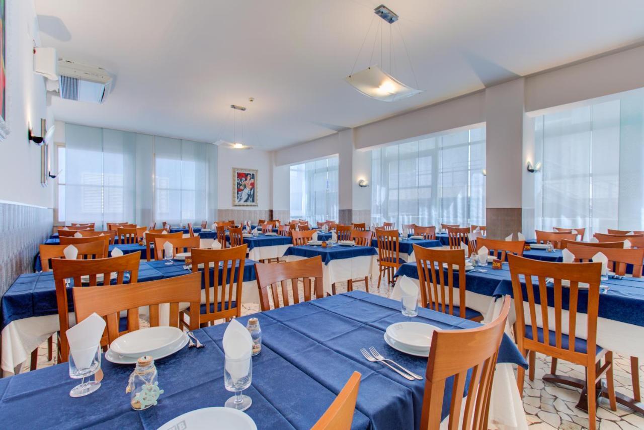 Hotel Bremen Ρίμινι Εξωτερικό φωτογραφία